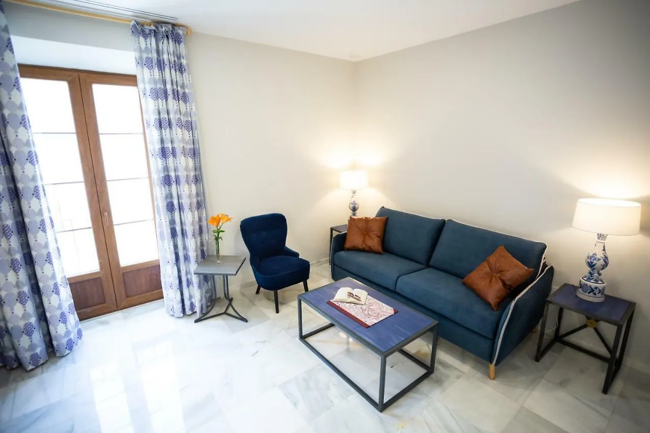Plazuela Del Carbon Suites Cádiz Aparthotel