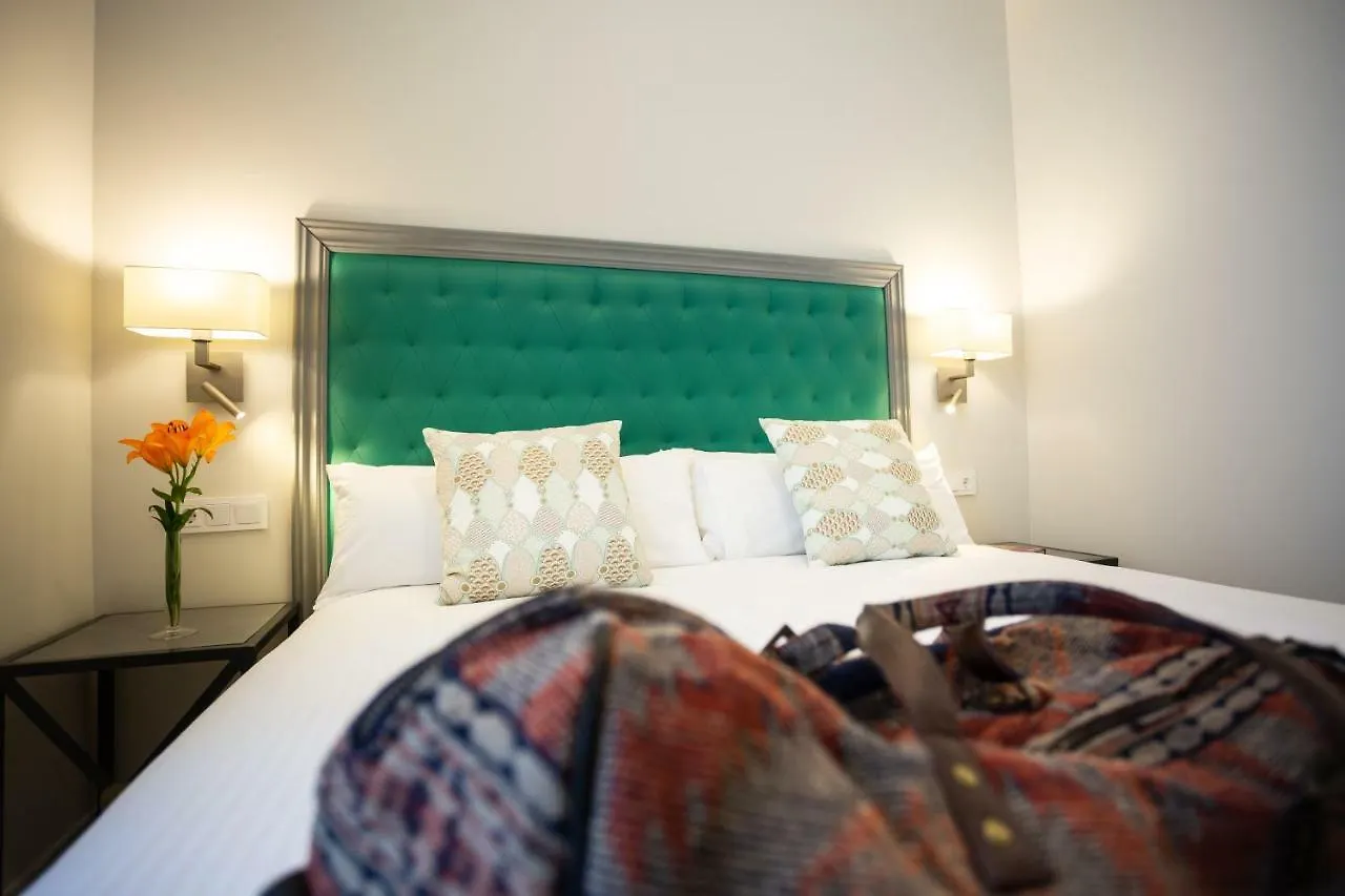 **** Aparthotel Plazuela Del Carbon Suites Cádiz Španělsko